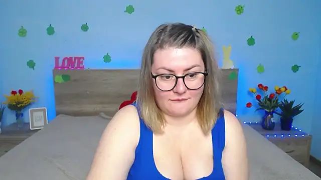 ZannaDreil online show from 03-22-25, 10:15