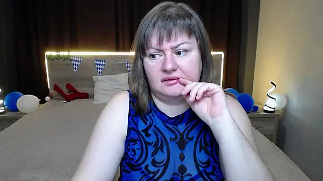 ZannaDreil online show from 09-30-25, 06:24