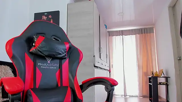SamirHazard97 online show from 07-06-26, 07:16