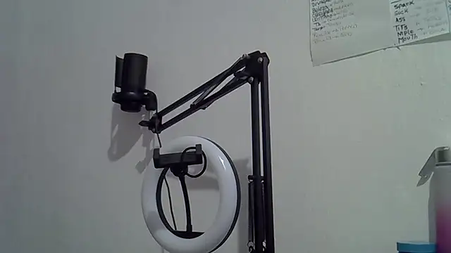 Snapshot of DIOSA-HOT chatting on 03-09-25, 06:11 DIOSA-HOT online show from 03-09-25, 06:11