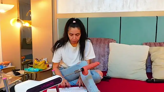 SarraRose online show from 03-14-25, 08:32