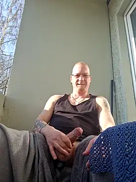 Maiki82 online show from 03-21-25, 08:28