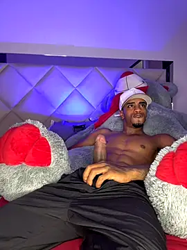 Snapshot of AaronCruz_ chatting on 11-09-25, 07:23 AaronCruz online show from 11-09-25, 07:23