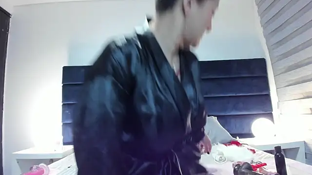 Snapshot of _Cristal_evans chatting on 01-05-25, 09:48 Cristal evans online show from 01-05-25, 09:48