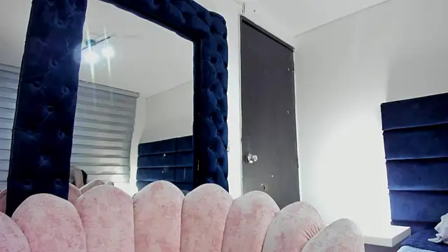 Snapshot of _Cristal_evans chatting on 02-10-25, 03:46 Cristal evans online show from 02-10-25, 03:46