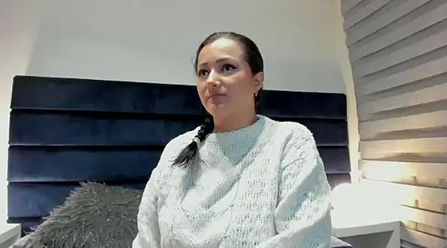 Snapshot of _Cristal_evans chatting on 02-18-25, 07:32 Cristal evans online show from 02-18-25, 07:32