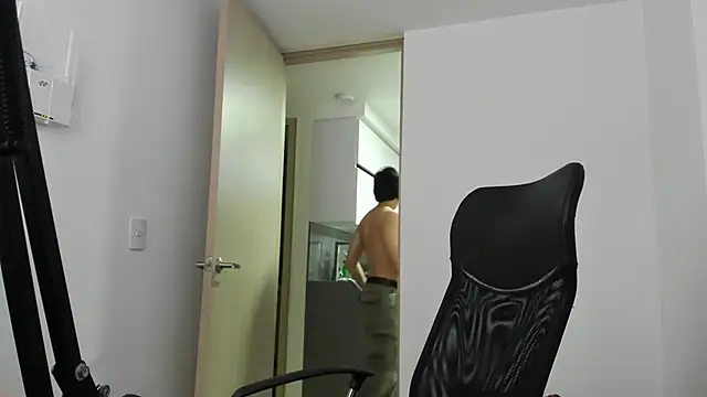 Tony Hoffa online show from 03-04-25, 08:38