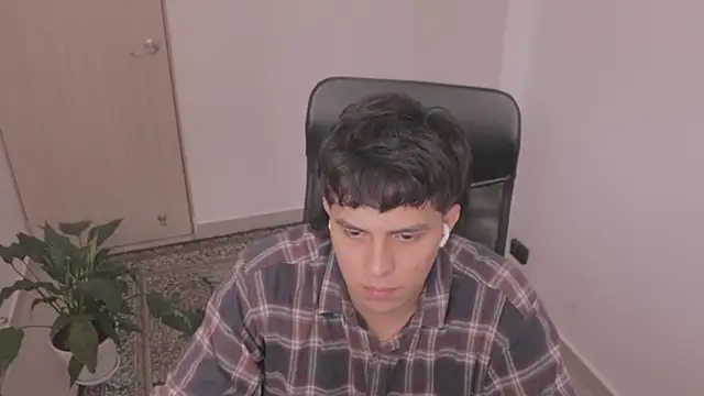 Tony Hoffa online show from 01-10-26, 06:09