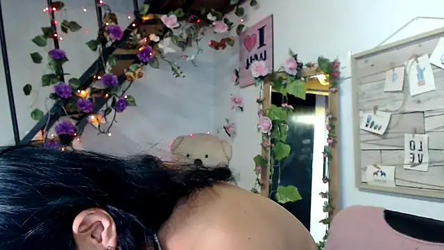 luna sky83 online show from 02-24-26, 07:17