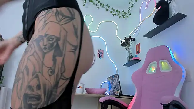 Snapshot of AlyRoses chatting on 03-14-25, 12:10 AlyRoses online show from 03-14-25, 12:10