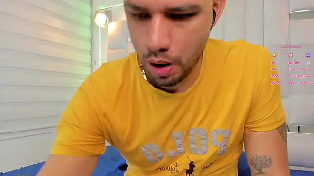 Snapshot of Jacoob19_ chatting on 12-04-24, 12:58 Jacoob19 online show from 12-04-24, 12:58