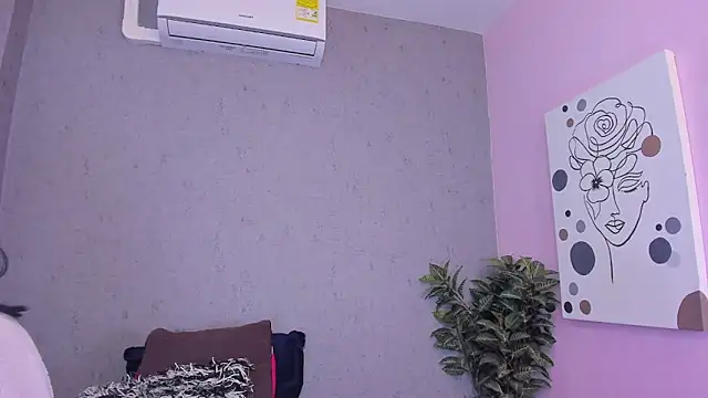 Tiffany mendez online show from 04-25-26, 12:30