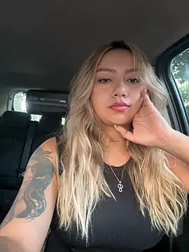 Snapshot of amanda-medrano1 chatting on 02-05-26, 01:38 amanda-medrano1 online show from 02-05-26, 01:38