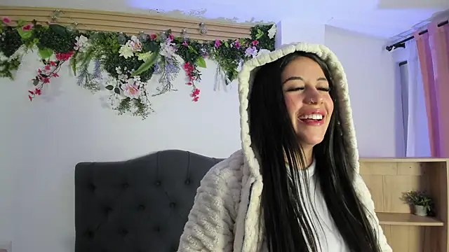 JulessCornett online show from 01-06-25, 10:02