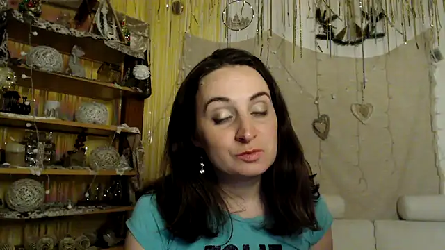 AskMeStandUp online show from 03-11-26, 07:53