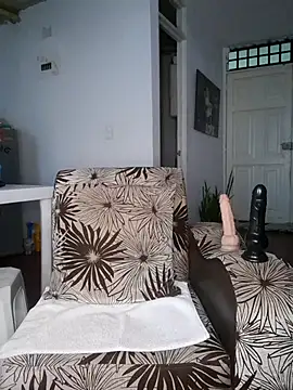 Sexy-Favgirl online show from 09-08-25, 10:53