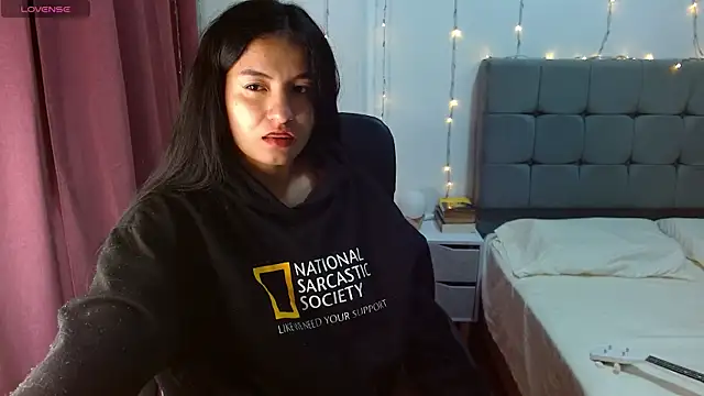 Snapshot of ChloeSanchezx chatting on 01-27-25, 02:20 ChloeSanchezx online show from 01-27-25, 02:20