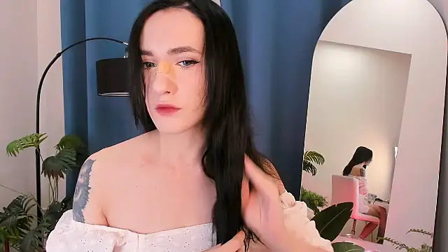 Dearly kitty online show from 11-19-25, 06:46