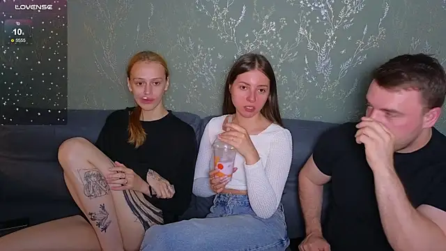 fcjuicy pussy online show from 07-06-26, 06:32