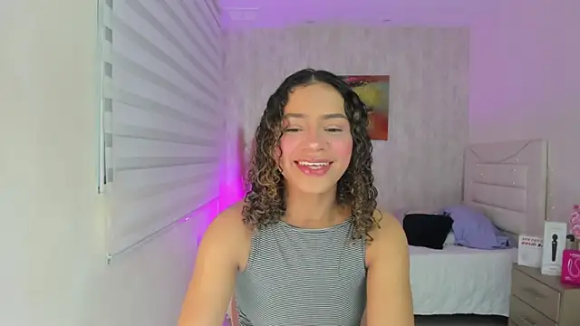 Snapshot of Keni_malf chatting on 09-11-25, 03:06 Keni malf online show from 09-11-25, 03:06