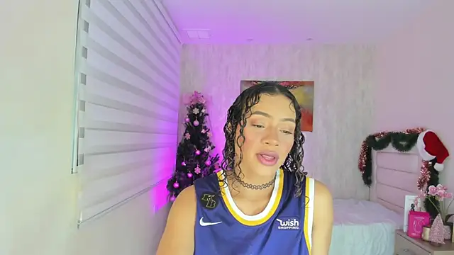 Snapshot of Keni_malf chatting on 12-14-25, 03:45 Keni malf online show from 12-14-25, 03:45