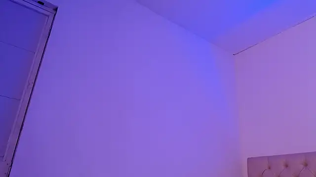 Snapshot of isabella_jazz chatting on 01-18-25, 04:10 isabella jazz online show from 01-18-25, 04:10