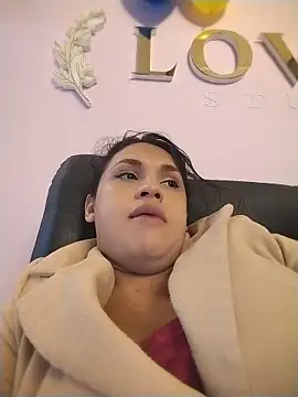 kimCosseyy online show from 05-17-26, 02:09