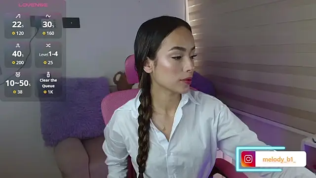 Snapshot of melody_brawns chatting on 11-28-25, 07:16 melody brawns online show from 11-28-25, 07:16