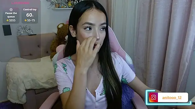 Snapshot of melody_brawns chatting on 06-14-26, 03:30 melody brawns online show from 06-14-26, 03:30