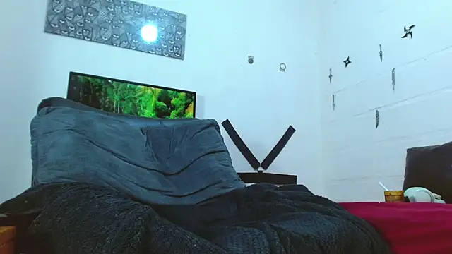 targuerian22 online show from 12-21-24, 04:09