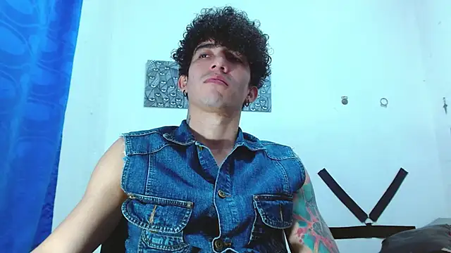 targuerian22 online show from 12-23-24, 01:40