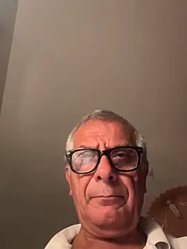 Snapshot of 4n4l1zz4m1 chatting on 09-20-25, 02:01 4n4l1zz4m1 online show from 09-20-25, 02:01