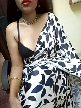 Snapshot of Roja-Telugu777 chatting on 02-24-25, 10:04 Roja-Telugu777 online show from 02-24-25, 10:04