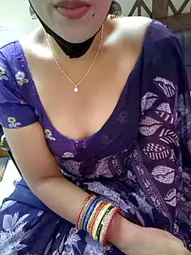 Snapshot of Roja-Telugu777 chatting on 10-15-25, 02:44 Roja-Telugu777 online show from 10-15-25, 02:44