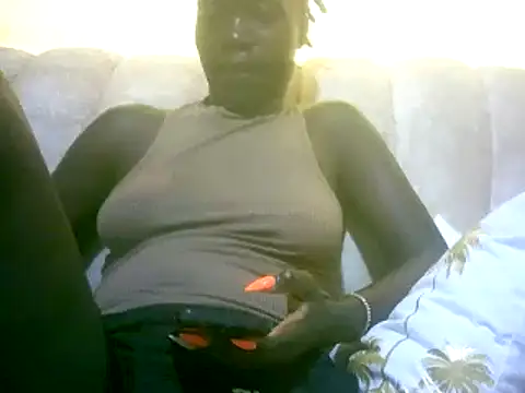 Snapshot of Nastychoco_ chatting on 12-15-24, 01:43 Nastychoco online show from 12-15-24, 01:43