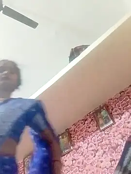 Snapshot of annaya_sweet chatting on 02-15-26, 09:08 annaya sweet online show from 02-15-26, 09:08