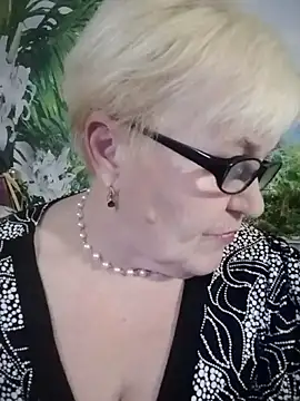 VioletSweet566 online show from 12-12-24, 08:32