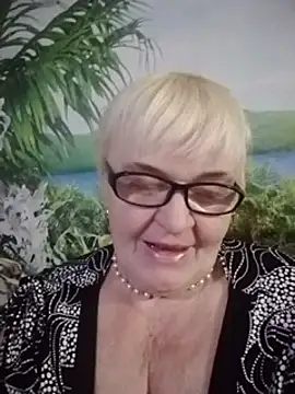 VioletSweet566 online show from 02-05-25, 07:31