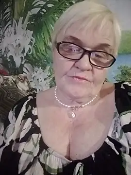 VioletSweet566 online show from 02-15-25, 09:26