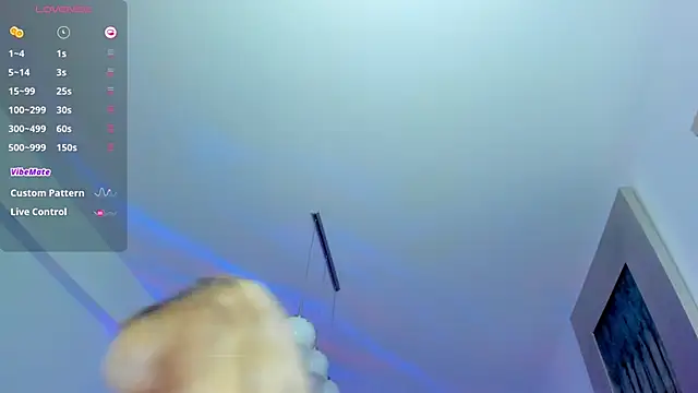 Snapshot of kylieety chatting on 03-16-25, 10:22 kylieety online show from 03-16-25, 10:22