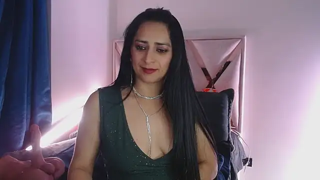 Snapshot of Andrea_Sexx_ chatting on 02-01-25, 09:00 Andrea Sexx online show from 02-01-25, 09:00