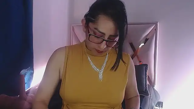 Snapshot of Andrea_Sexx_ chatting on 02-06-25, 08:34 Andrea Sexx online show from 02-06-25, 08:34