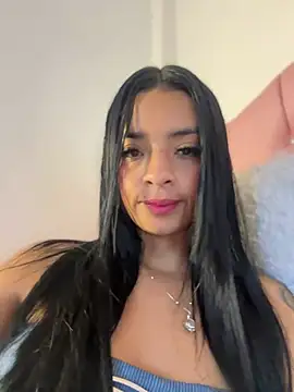 Laura fernandezII online show from 01-31-25, 03:00