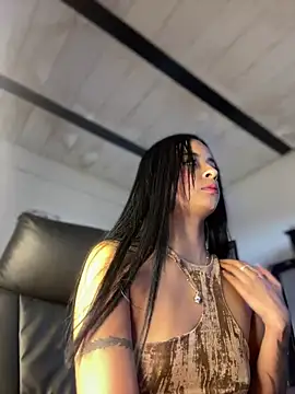 Laura fernandezII online show from 02-08-25, 09:04