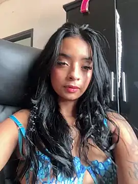 Laura fernandezII online show from 02-11-25, 07:48