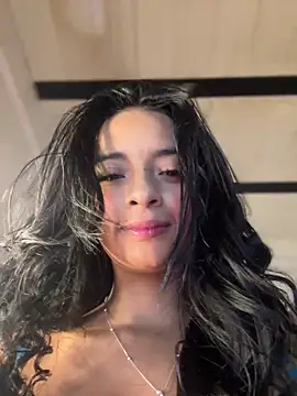 Laura fernandezII online show from 02-12-25, 02:03