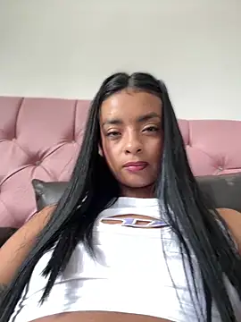 Laura fernandezII online show from 03-10-25, 06:01