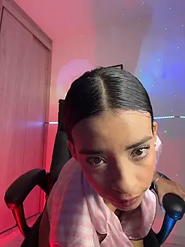 Laura fernandezII online show from 03-19-26, 02:48