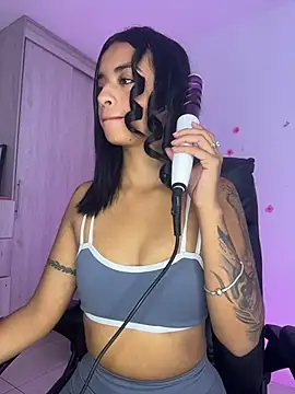 Laura fernandezII online show from 06-25-26, 05:06