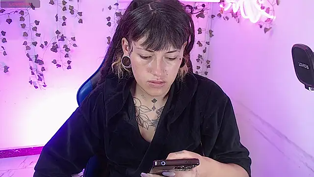  sharlotte777 online show from 05-04-26, 02:24